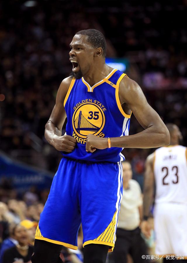 杰伦·布朗：第三节被撤下我挺恼火，但我相信马祖拉的决定（杰伦·布朗谈第三节被换下：虽感恼火，仍相信马祖拉的决定）