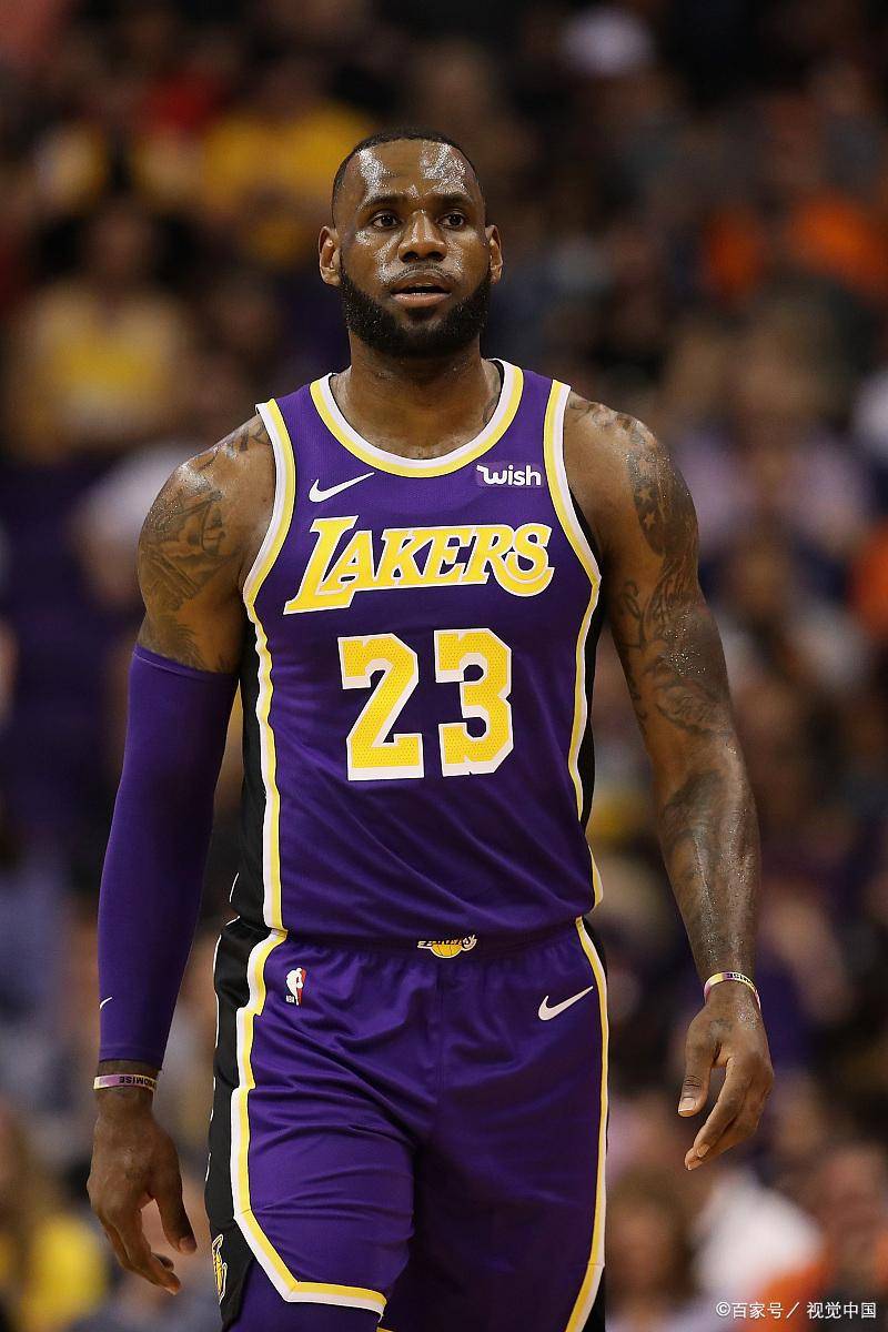 德转列巴拉圭球员历史身价前10：阿尔米隆第1，巴里奥斯上榜（德转公布巴拉圭球员历史身价TOP10：阿尔米隆居首，巴里奥斯入选）