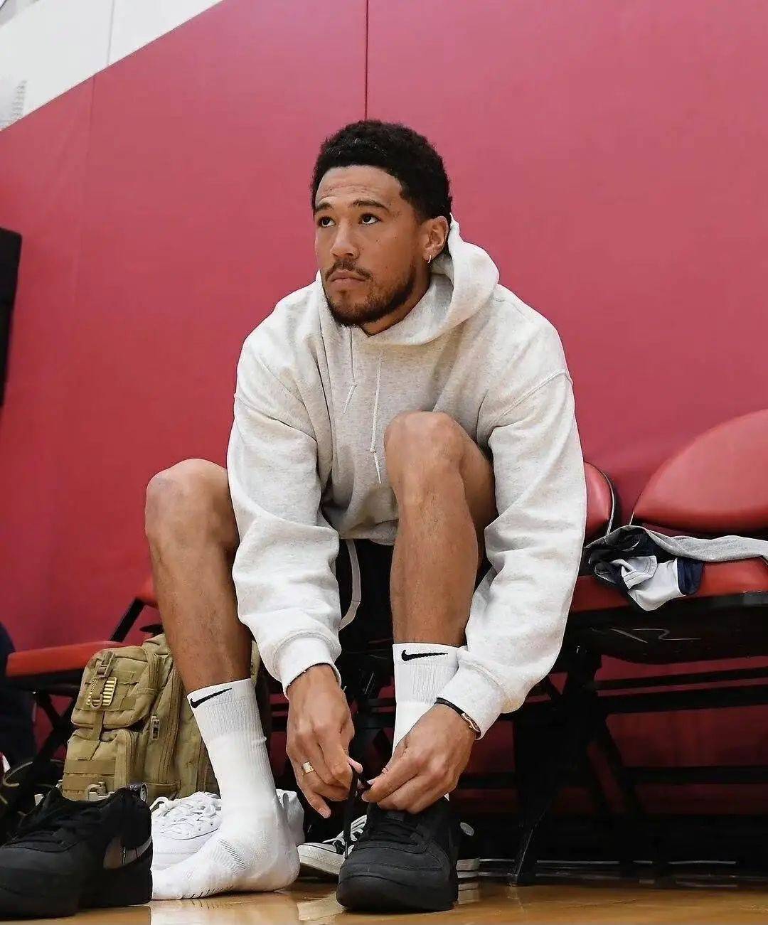 南野拓实：虽然我们上一场赢了巴西，但不会因此自满（南野拓实：战胜巴西不自满，我们将继续保持专注）