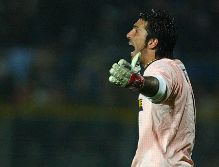 教练赛后把功劳全给了球员（赛后教练将全部功劳归于球员）