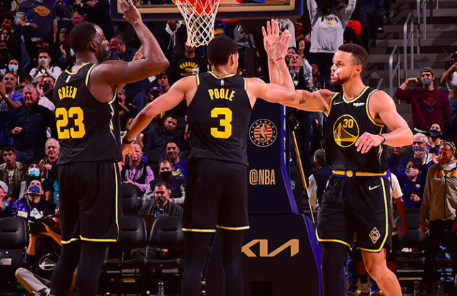 4首轮？美记：鹈鹕希望交易墨菲时，能获得贝恩级别的筹码（美媒：鹈鹕若出手墨菲，期望换回贝恩级回报？要价或高达4个首轮）