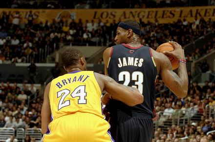 不容易！快船终结主场8连败 自10月份以来首次主场赢球（终于赢了！快船止住主场八连败，收获自10月以来首个主场胜利）