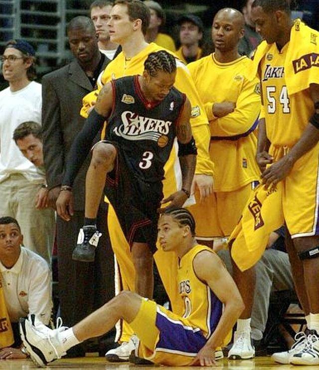 皇马四将染黄，贝林厄姆违规进场遭警告（皇马四人领黄，贝林厄姆违规入场被警告）