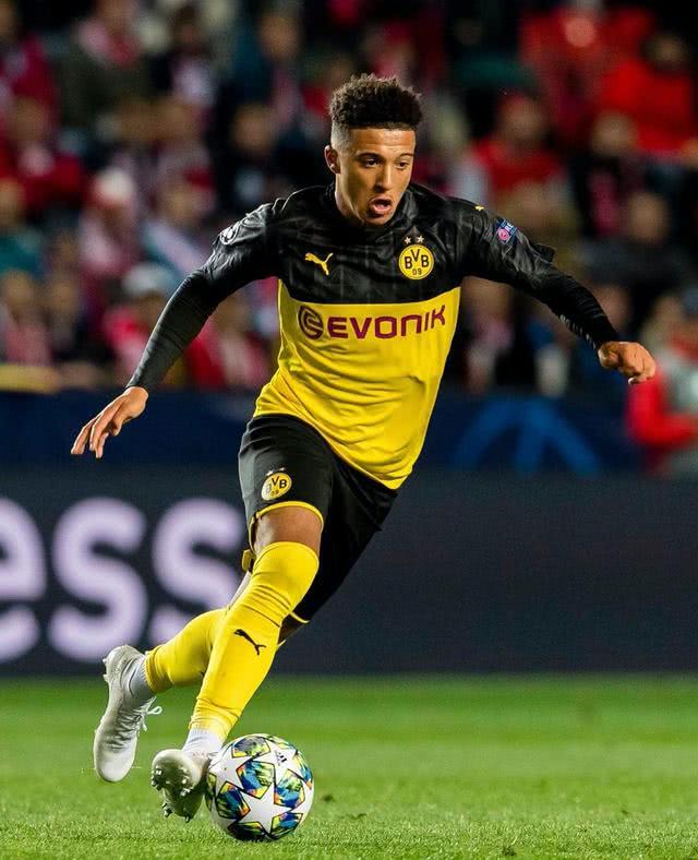 沙拉维谈续约：我们还得再谈谈，看看接下来会发生什么（沙拉维谈续约：仍需进一步商议，静观其后续进展）