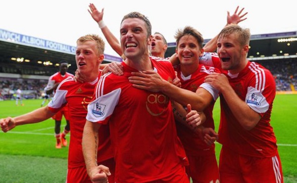 雷迪克：我们只有2场全员健康，这确实影响了防守端的默契（雷迪克：健康阵容仅两场，防守端默契受损）