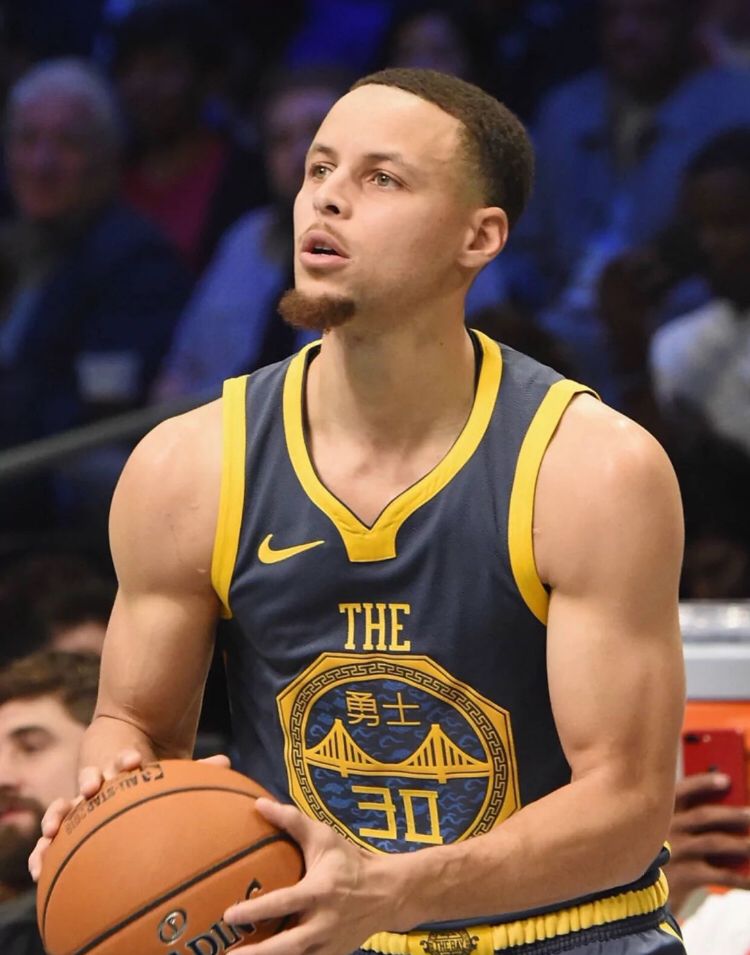 尼克斯17分逆转是自97年来圣诞大战第三大分差逆转胜利（尼克斯圣诞大战17分大逆转，创1997年以来第三大翻盘纪录）